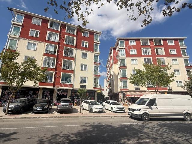Turyap Hürriyetten Alipaşa Gül Sitesinde 3+1 Kiralık Daire