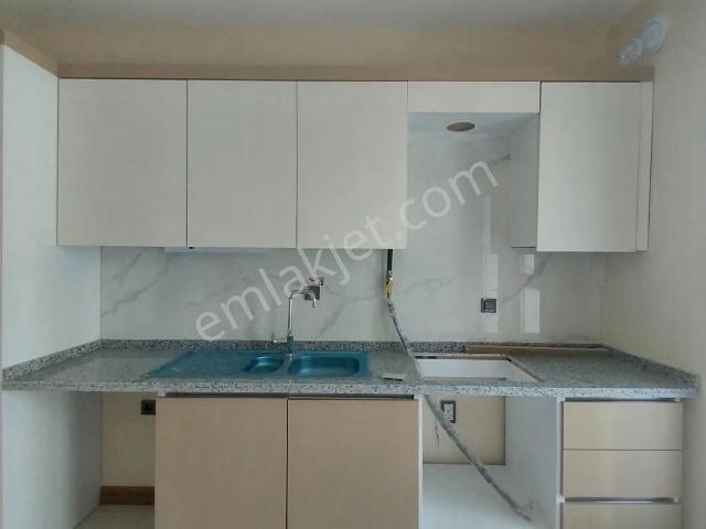 Turyap Metropol'den Hasanbey Caddesi Toki'de Kiralık 3+1 Daire