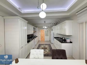 Turyap Metropol'den İstanbul Evlerinde 4+1 Eşyalı Kiralık Daire