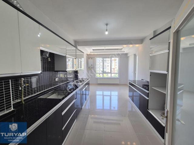 Turyap Metropol'den Çilesiz'de 4+1 Kiralık Daire