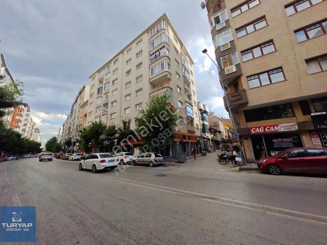 Turyap Söğütönün'den Cengiz Topel Cadde Üzeri Kiralık 3+1 Daire