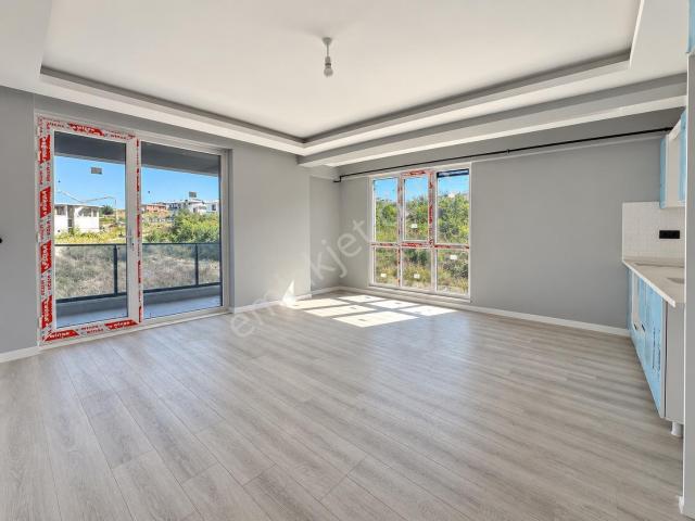 Turyap Soner'den Kiralık Kadıköy'de Deniz Manzaralı 1+1 Daire