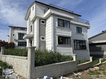 TURYAP SONER'DEN SATILIK KADIKÖY'DE DENİZ MANZARALI YENİ VİLLA