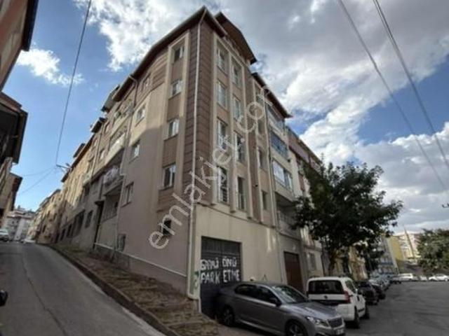 Turyap Sivas'tan Çayyurt Mh Satılık 3+1 Daire