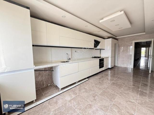 Turyap Sivas'tan Mehmet Akif Ersoy Mah'de Lüks 3+1 Kiralık Daire