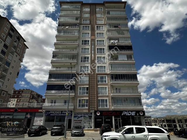 Turyap Sivas ' Site İçerisinde Cadde Üzeri Yeni 3+1 Daire