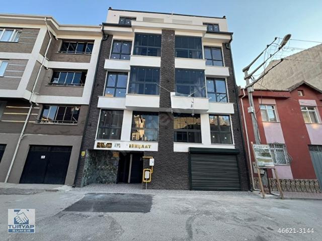 TURYAP SÜMER'DEN 71 EVLER'DE SATILIK 2+0 LÜKS SIFIR DAİRE