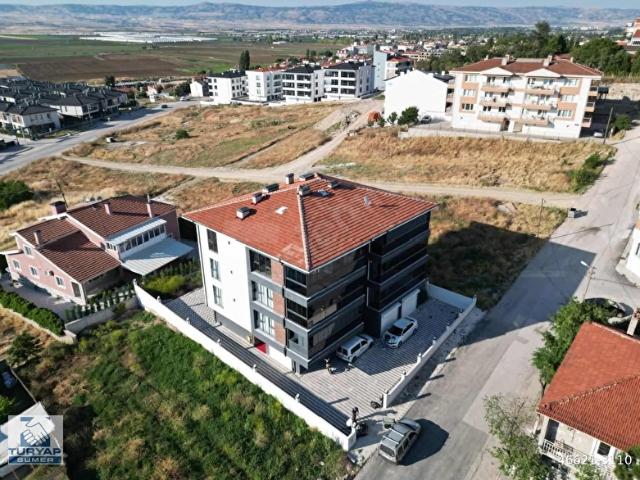 TURYAP SÜMER'DEN ZİNCİRLİKUYU MH. SATILIK ÖZEL GARAJLI 3+1 DAİRE