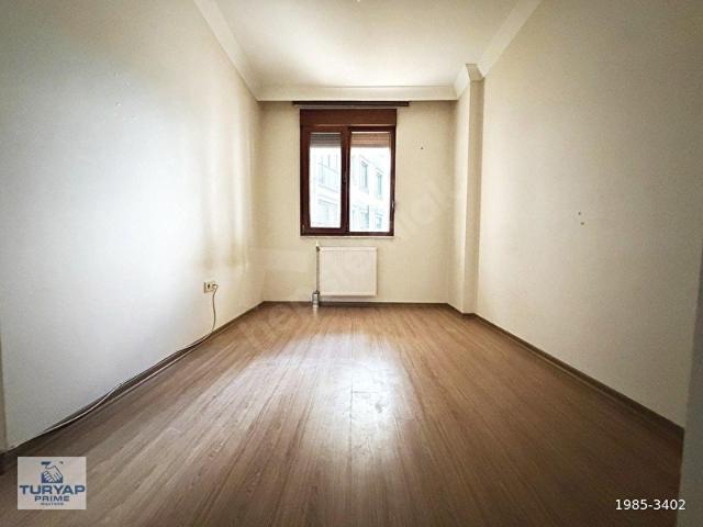 TURYAP PRİME ALTINTEPE SAHİLE YAKIN 9 YILLIK 1+1 SATILIK DAİRE BOŞ OTURUMA HAZIR