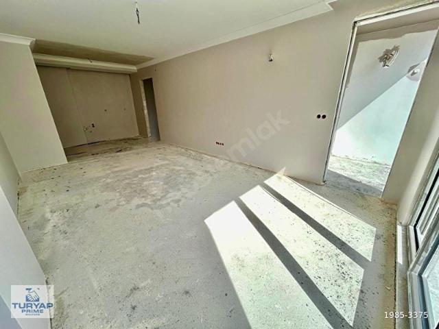 TURYAP PRIME MARMARAY ve SAHİLE YAKIN BALKONLU ARAKAT 2+1