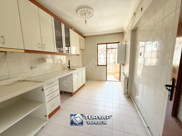 Turyap 'tan Evkur 92 Sitesinde Katta Ön Cephe Kiralık 3+1 Daire