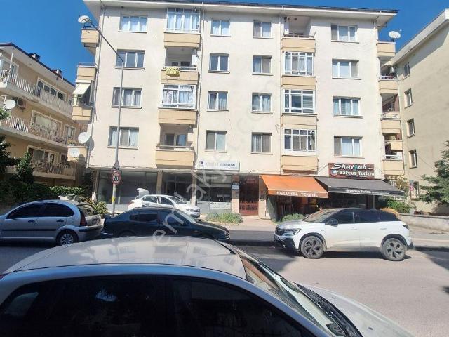 Turyap Yıldız 2 Ubeydullah'tan Bahçelievler De Asansörlü Daire