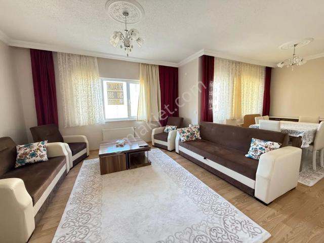 Turyap Yapracık 'tan 13.bölgede 3+1 Eşyalı Kiralık Daire