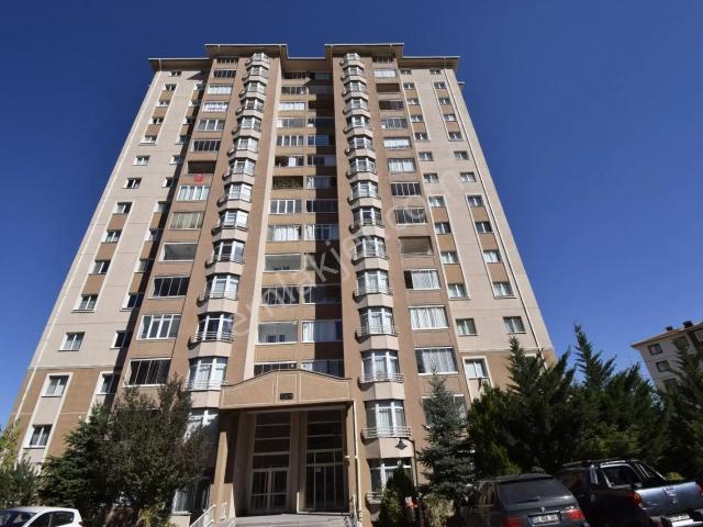 Turyap Yapracık 'tan 13.bölgede Okul& Ulaşım Yanı Kiralık 4+1