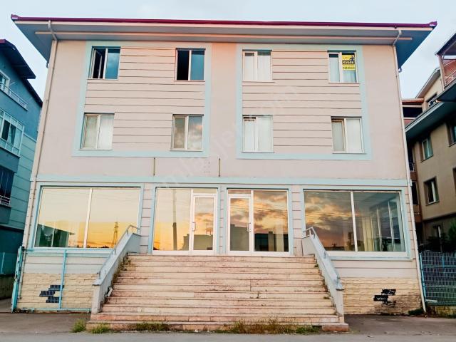 Turyap'dan Kartepe Uzunçiftlik'te Eşyalı 1+1 Kiralık Daire