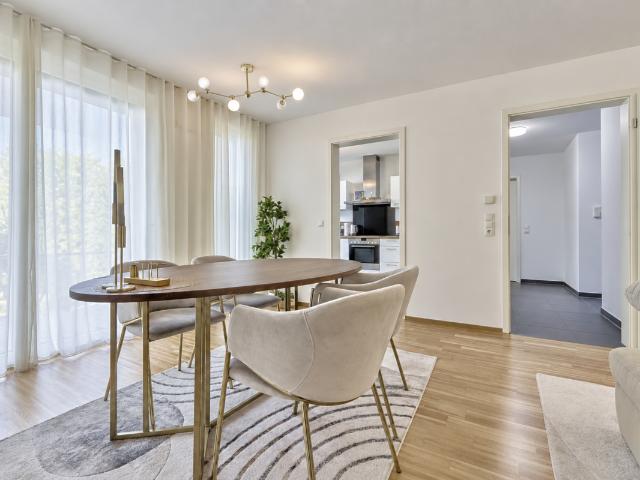 TÜR AUF. GARTEN AN: Barrierefrei, ca. 80 m² eigenes Grün, sofort verfügbar, Energieklasse B!