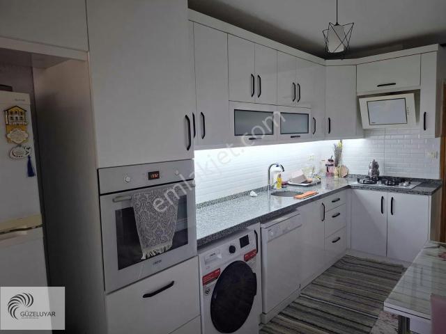 Turabey Mahallesi Üç Kemer Caddesinde Satılık 2+1 Arakat Daire