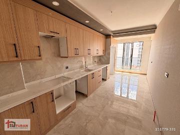 TURAN'DAN CADDE KENARINDA SIFIR FULL YAPILI FIRSAT DAİRELER