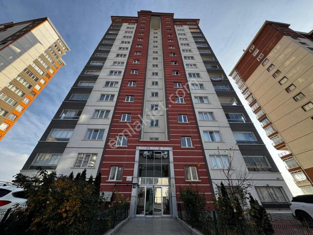 Turan'dan Kılıç Park Evlerinde 3+1 Ebv.banyolu 2 Balkonlu