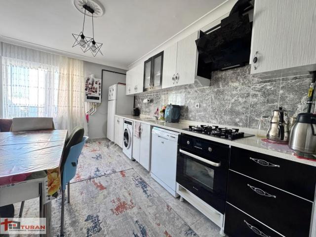 Turan'dan Selim Caddesinde Full Yapılı 4+1 Geniş Daire