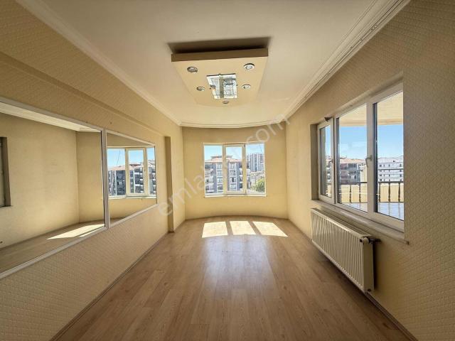 Turanlardan. fahrikayahanda Lüks Yapı Teraslı 2+1 Kiralık Daire