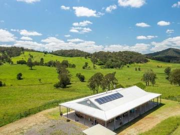 TUREE PARK 520 ACRES HIGH CARRYING CAPACITY