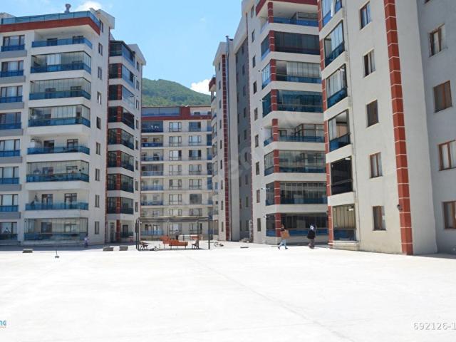 TURENG DEN İNEBOLU ROYALLİFE SİTESİNDE SATILIK YENİ 3+1 DAİRE