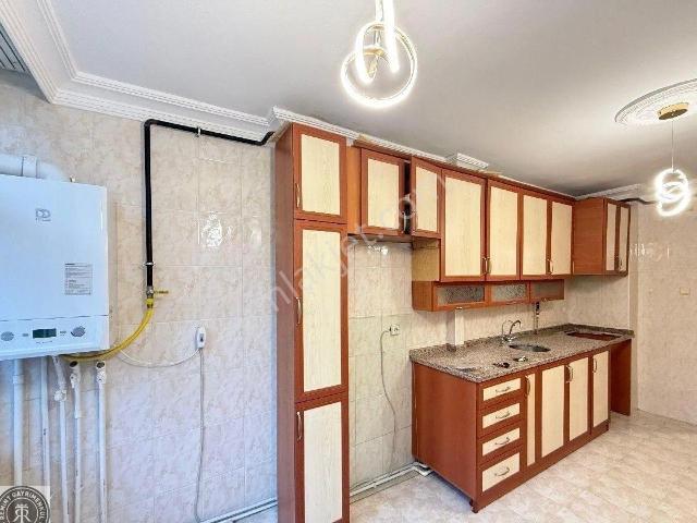 Turgut Özal Blv Metro İstasyonu Cvr Hasarsız İskanlı Extralı 3+1 Doğalgazlı Daire