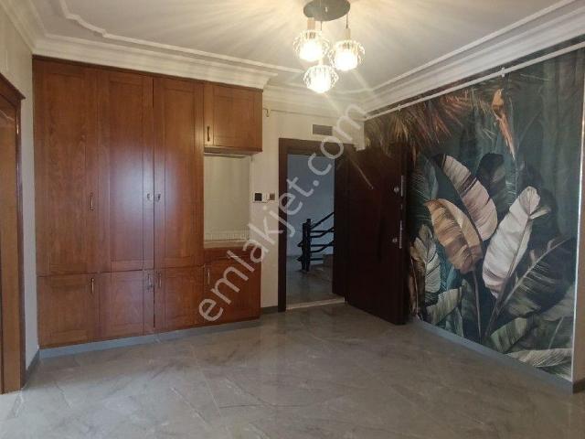 Turgut Özal’da 260 M² Ultra Lüks 4+1!