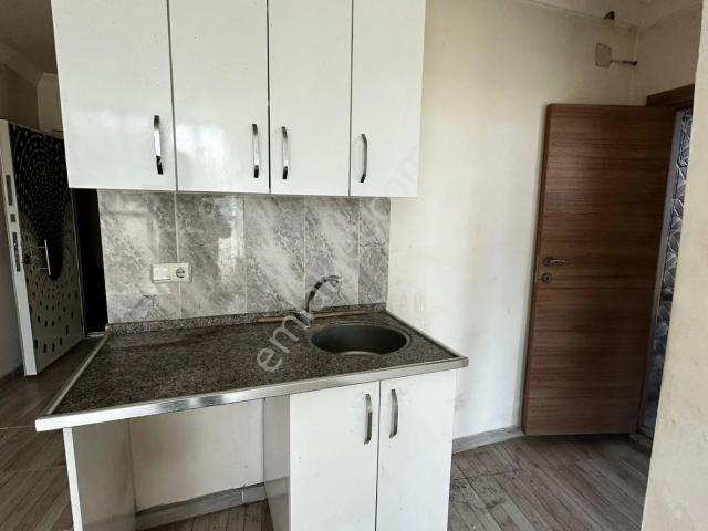 Turgutlu Kiralık Albayrak Mah 60m2 1+1 Oda 2. Kat Tren Yolu Dibi Üniversite Karşısı