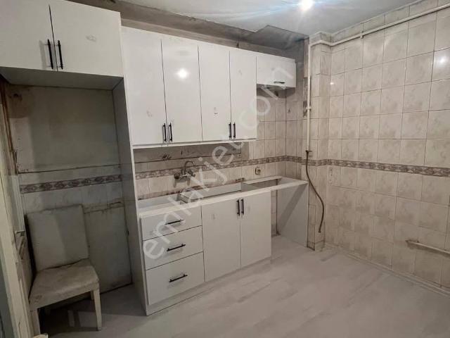 Turgutlu Kiralık Yılmazlar Mah 2+1 Oda 100m2 Doğalgazlı 1. Kat Daire