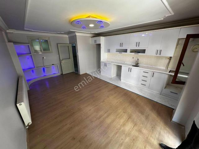 Turgutlu Satılık İstiklal Mah 125m2 + 45m2 3+1 Oda Havuzlu Bahçe Doğalgazlı Yüksek Girişli Daire