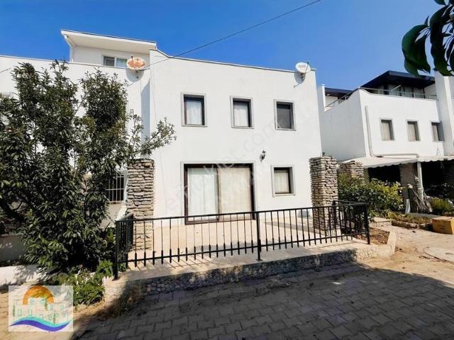 Turgutreis Merkezde, Plaja 120m, Verandalı 2+1 Dubleks