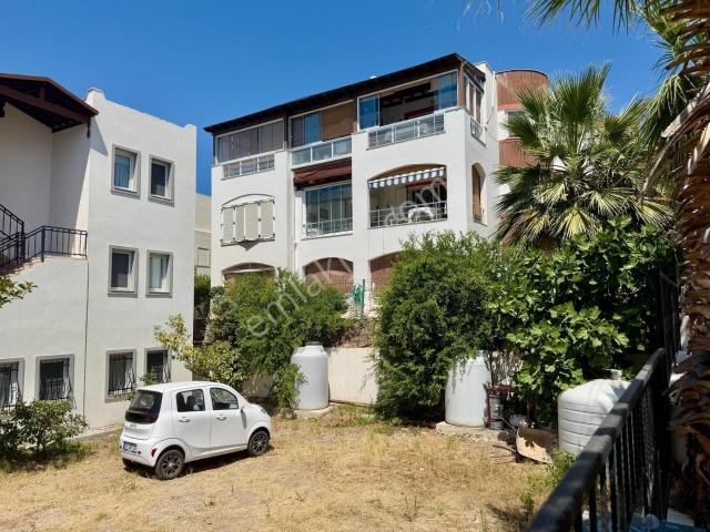 Turgutreis Merkezde Satılık Çok Geniş Ara Kat 3+1 Daire