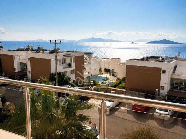 Turgutreis Yalı'da Merkezi Konumda Kiralık Manzaralı 2+1