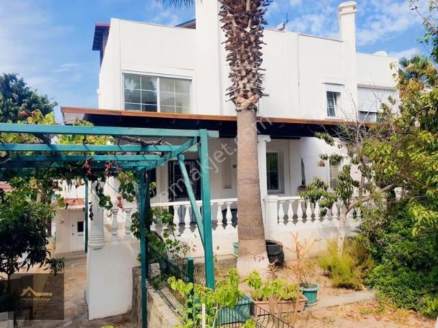 Turgutreis Yalı Denize Sıfır, Deniz Manzaralı 2+1 Kiralık Villa
