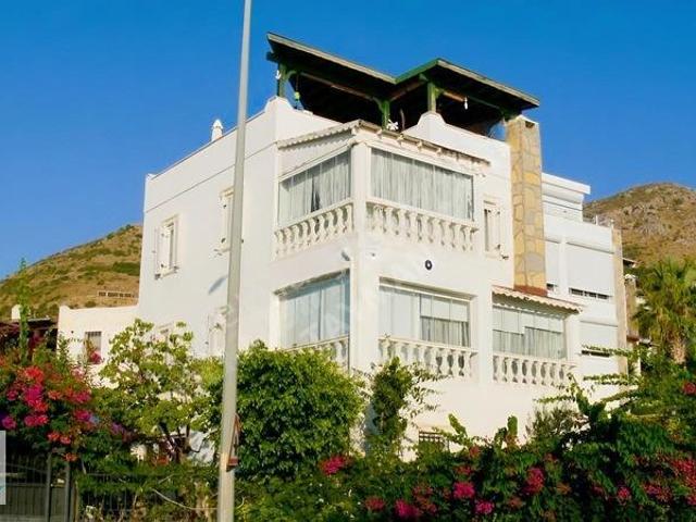 Turgutreis'te Deniz, Gün Batımı Ve Ada Manzaralı Villa