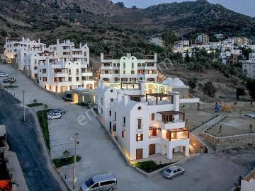 Turgutreis'te Satılık Havuzlu Sitede Deniz Manzaralı Daire