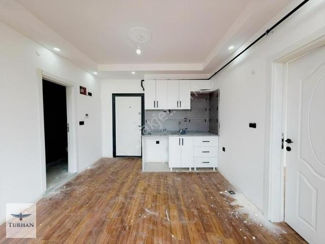 Turhan Emlak'tan Satılık 1+1 Sıfır Kapalı Otoparklı Daire