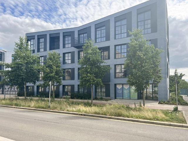Turing Way, Cambridge CB3 2 bed apartment to rent £2,250 pcm £519 pw