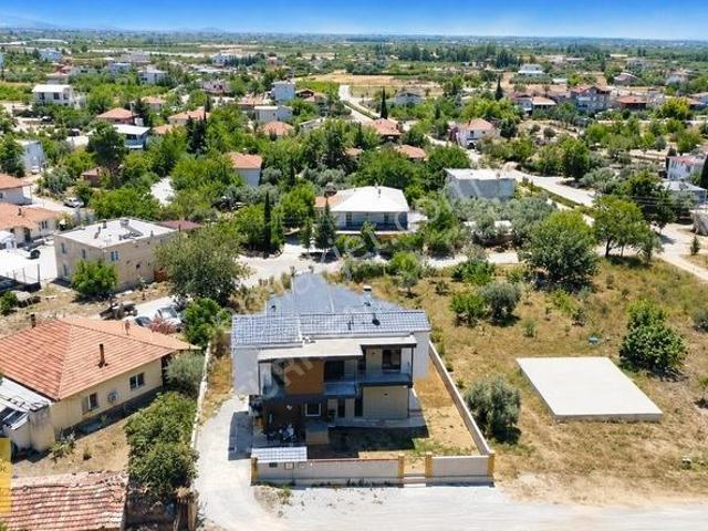 Türk Emlak Ofisinden Döşemealtında 3+1 Müstakil Villa