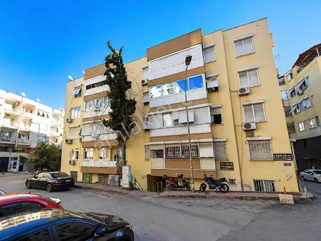 Türk Emlak Ofisinden Güllük Cad. Kiralık Geniş 2+1 Daire