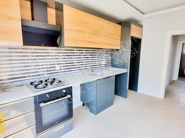 Türk Emlak'tan Hüsnü Karakaşta Havuzlu Sitede 2+1 Kiralık Daire