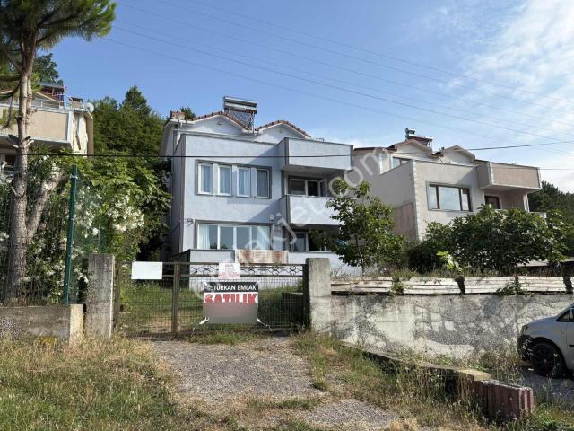 Türkan Emlaktan Gebeşte Denize 50 M Triplex Villa