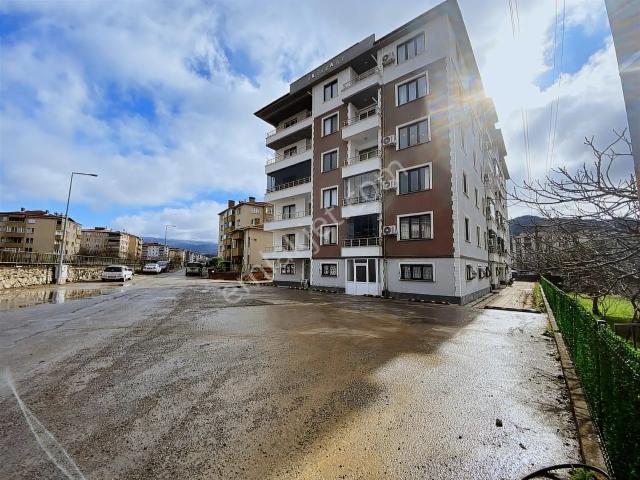 Türkan Emlaktan Doğalgazlı, Klimalı, Satılık 1+1
