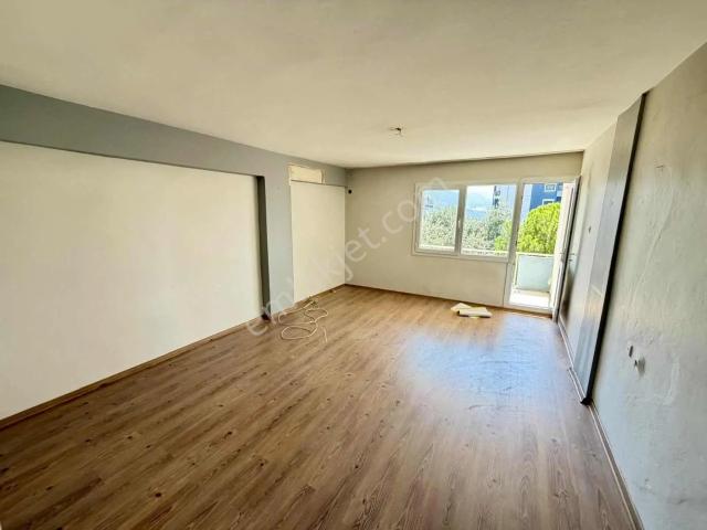 Türker Emlak 3+1 115m2 Çift Cephe Çift Balkon Doğalgazlı
