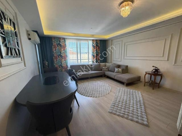 Türker Emlak L 2+1 85m², Eşyalı, Otoparklı, Doğalgazlı