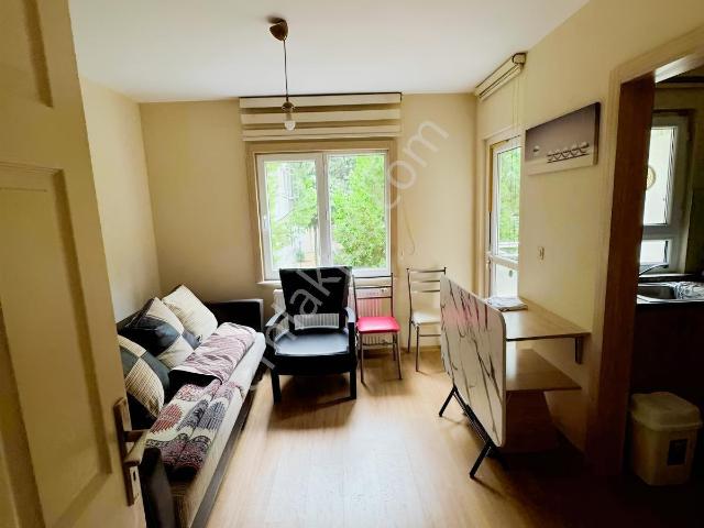 Türkiye'de Merkezi Konumda 1 + 1 Eşyalı Kiralık Daire