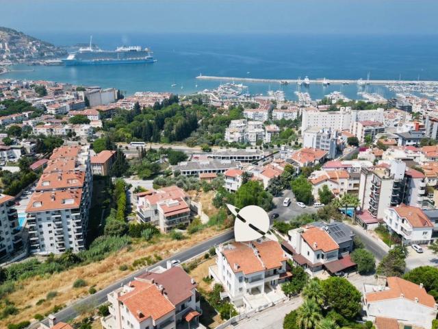 Türkmen Mah. Marina'da Full Deniz Manzaralı 6+2 Villa Satılık