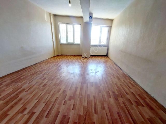 Türkmen Emlak'tan Kiralık 2+1 Yüksek Giriş Daire